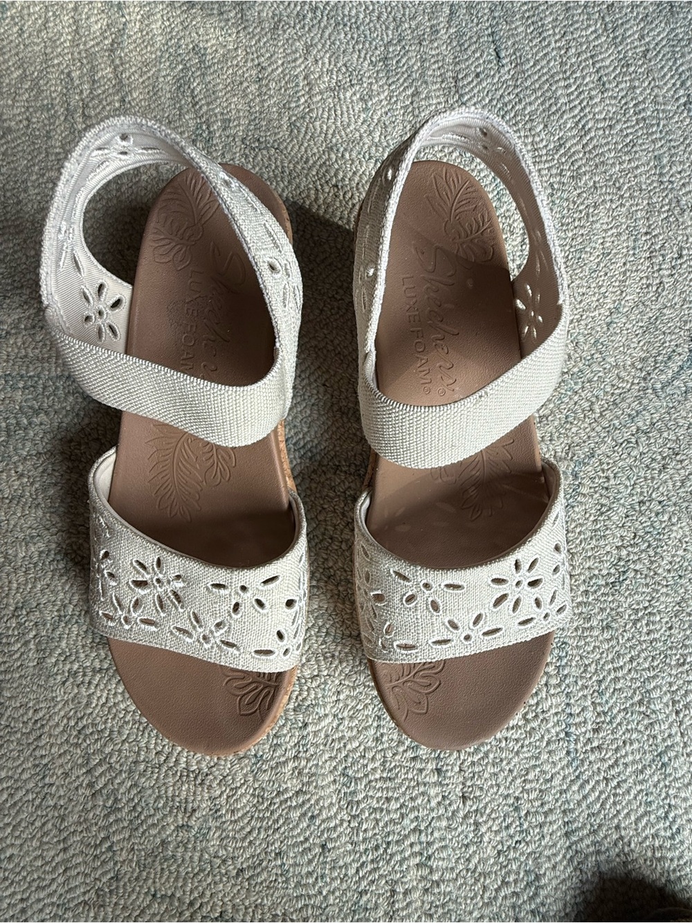 Skechers Women's White Floral Cutout Elastic Strap Sandals
